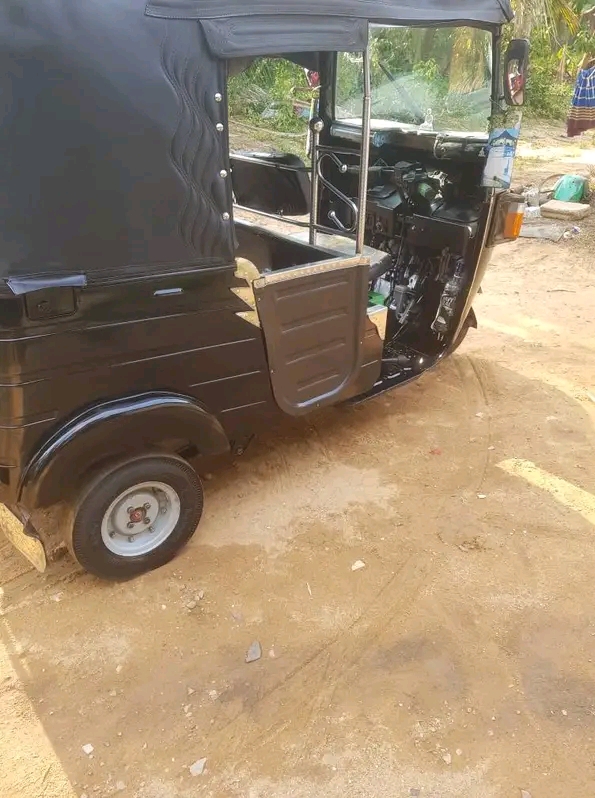 Bajaj Three Wheel 2010 - Used Three wheeler sale in Sri Lanka - patpat.lk