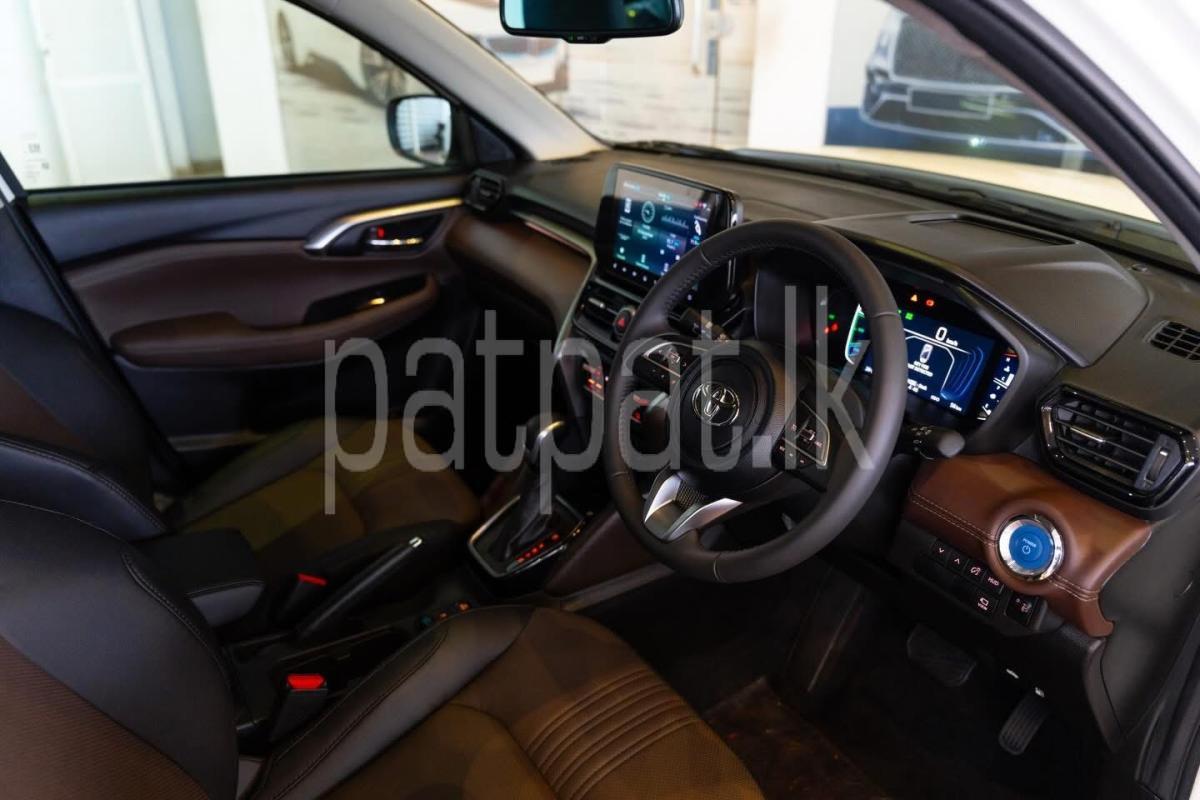 Advertisement image 3