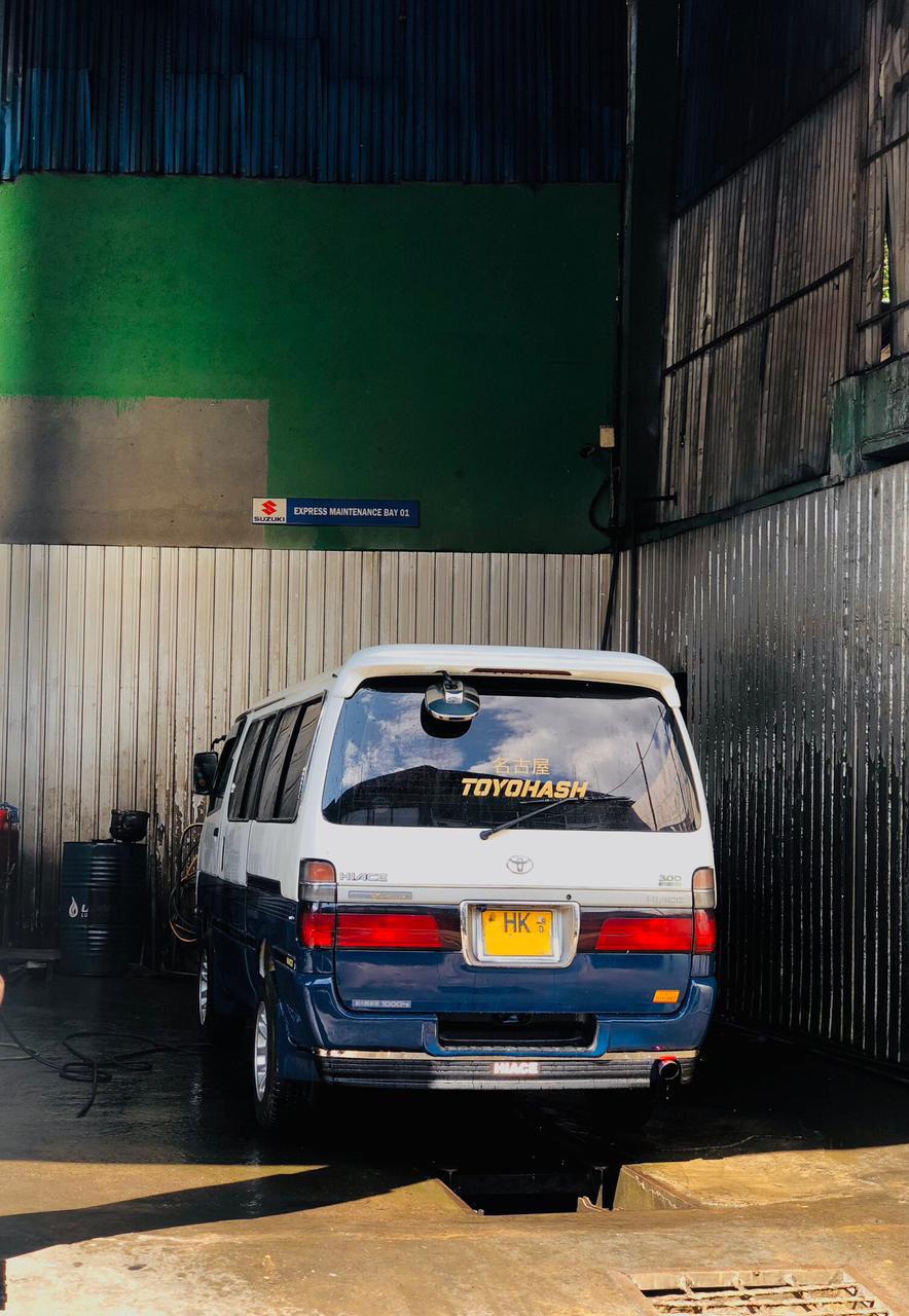 Toyota Hiace 1998 - භාවිතා කරන ලද වෑන් රථය sale in Sri Lanka - patpat.lk