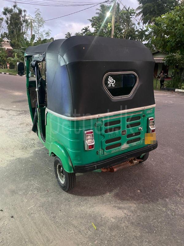 Bajaj 4 stroke 2016 - Used Three wheeler sale in Sri Lanka - patpat.lk