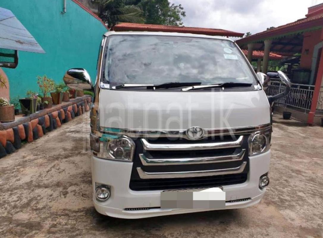 Toyota Hiace 2012 - பயன்படுத்தப்பட்டது வேன் sale in Sri Lanka - patpat.lk