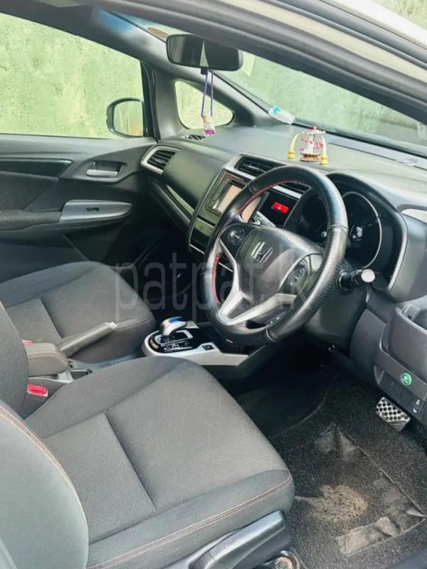 Honda Fit 2014 - பயன்படுத்தப்பட்டது கார் sale in Sri Lanka - patpat.lk