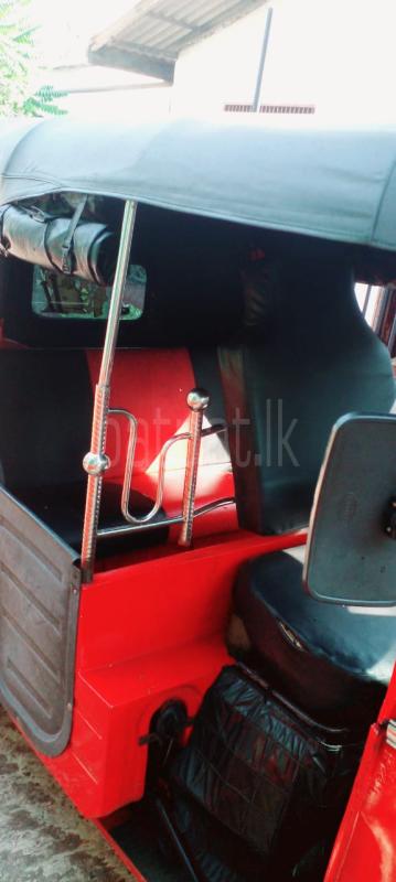 Bajaj Three Wheel 2010 - பயன்படுத்தப்பட்டது முச்சக்கர வண்டி sale in Sri Lanka - patpat.lk