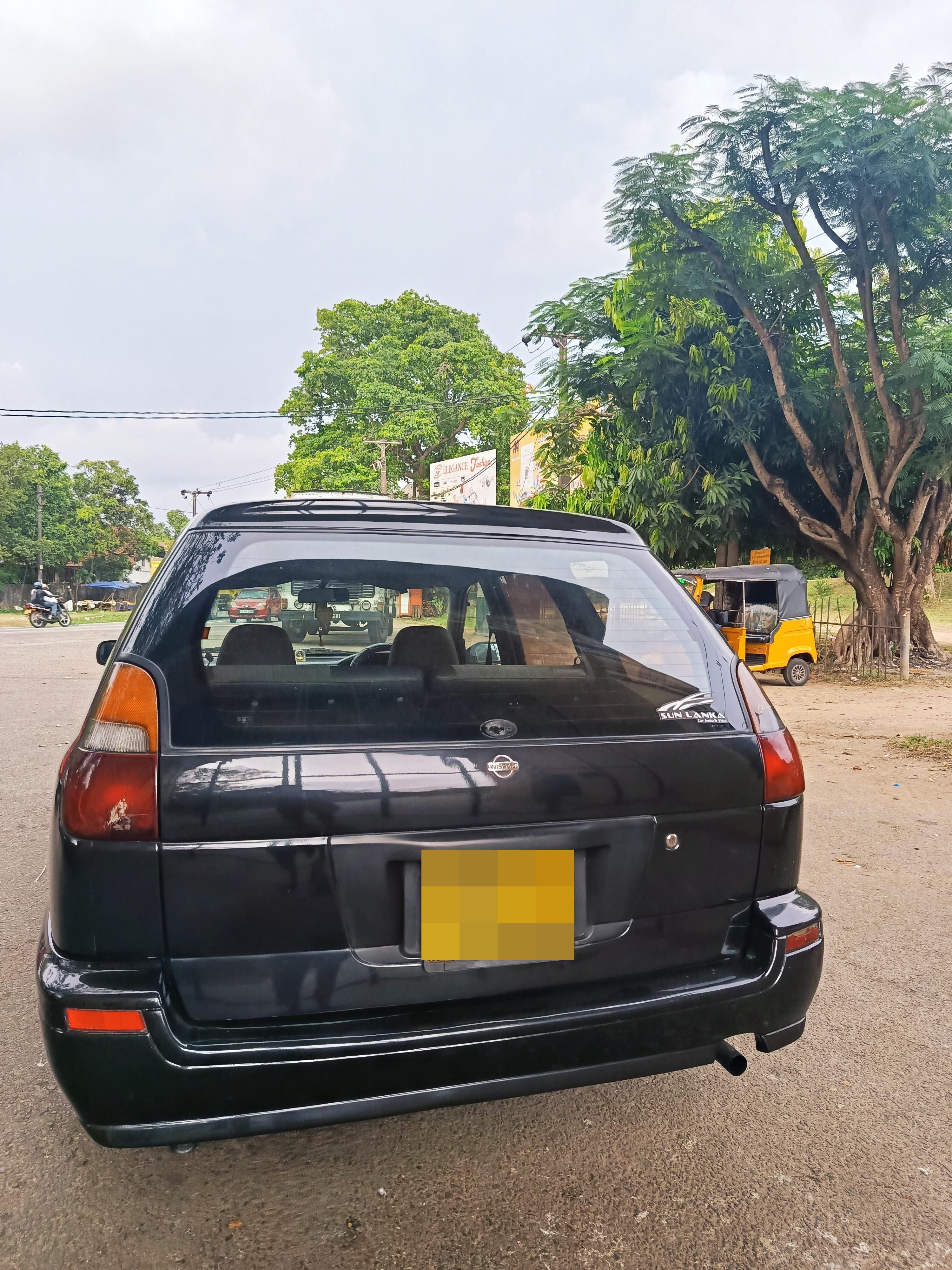 Nissan Wingroad 1997 - மறுசீரமைக்கப்பட்டது கார் sale in Sri Lanka - patpat.lk