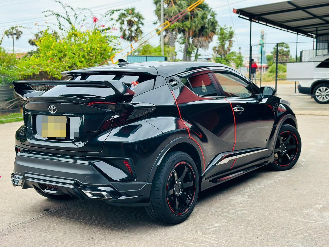 Toyota CHR 2017 - Used SUV sale in Sri Lanka - patpat.lk