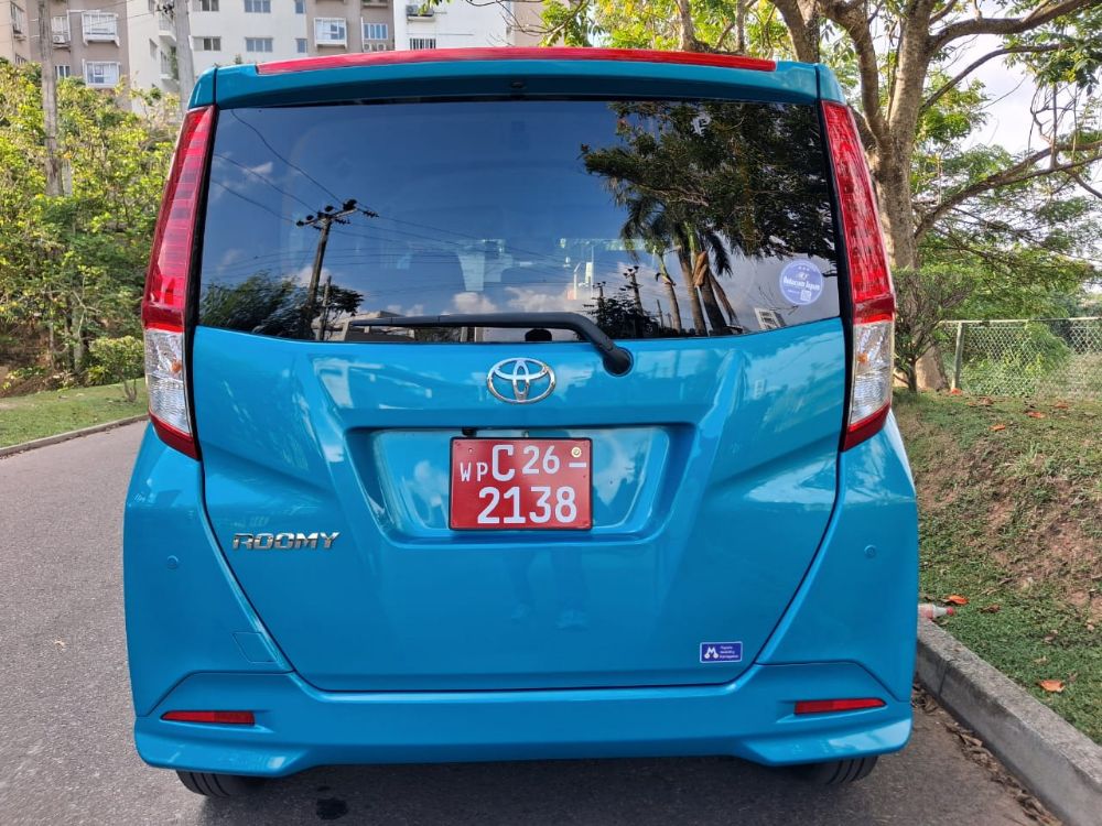 Toyota Roomy 2023 - Reconditioned Van sale in Sri Lanka - patpat.lk