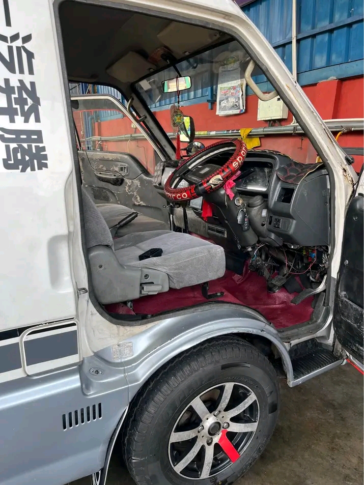 Mazda Bongo 2002 - Used Van sale in Sri Lanka - patpat.lk