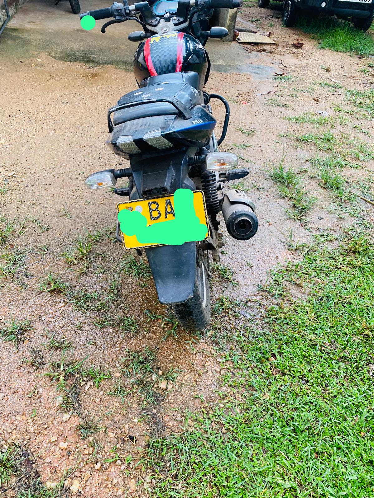 Bajaj Pulsar 2017 - Used Bike sale in Sri Lanka - patpat.lk