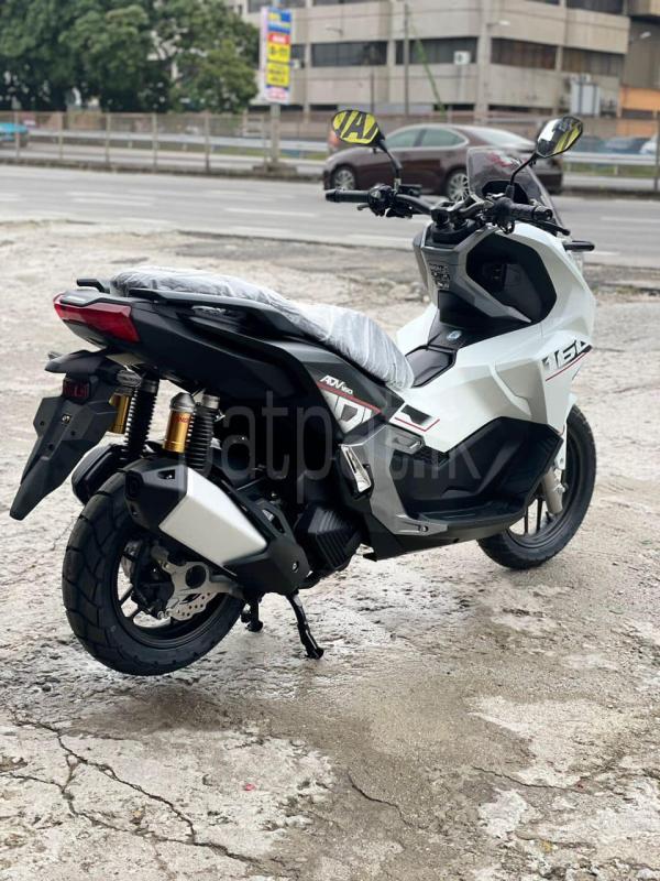 Advertisement image 4