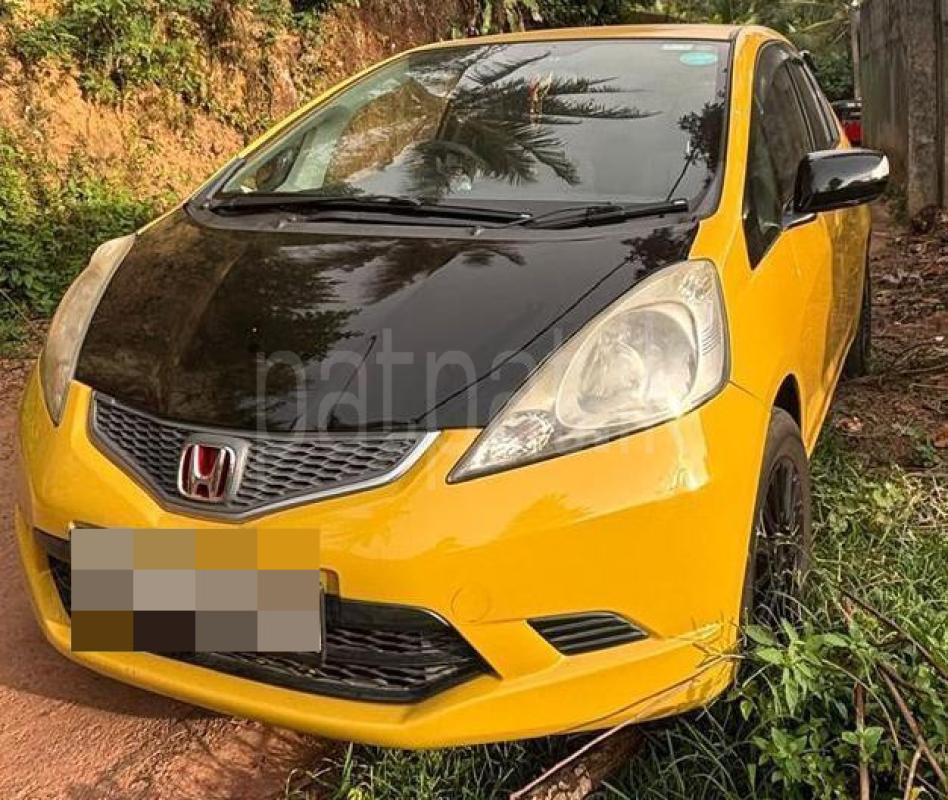Honda Fit 2010 - பயன்படுத்தப்பட்டது கார் sale in Sri Lanka - patpat.lk