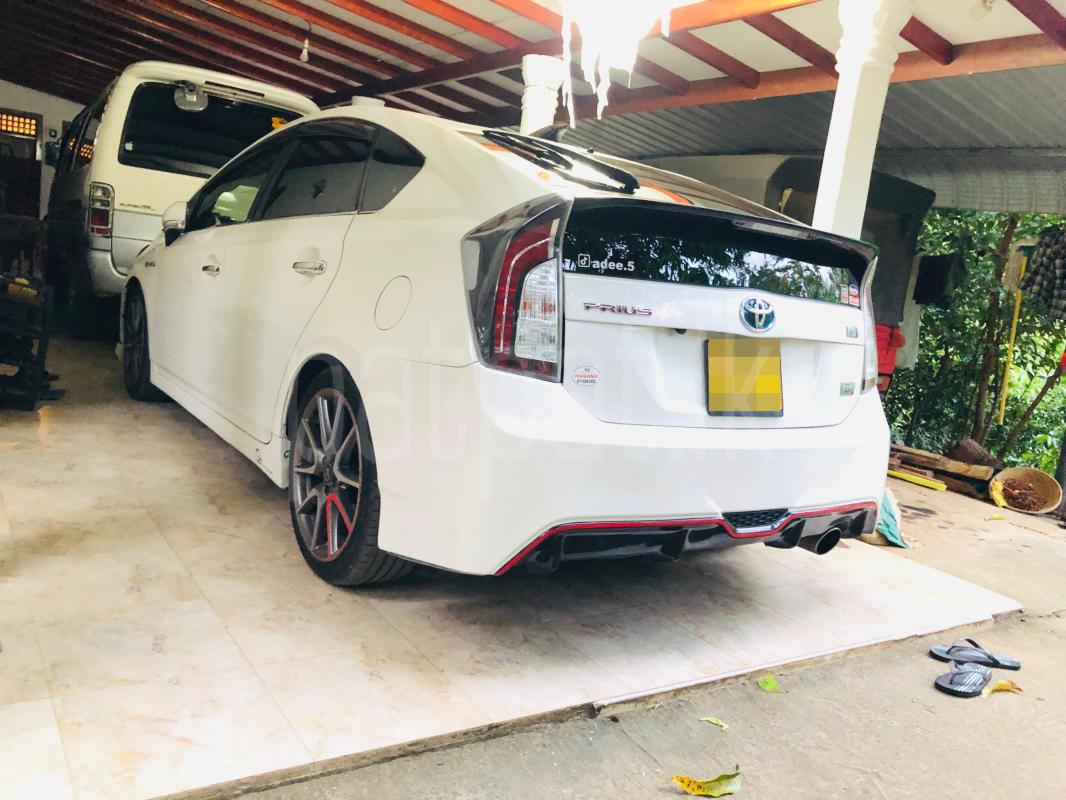 Toyota Prius 2013 - Used Car sale in Sri Lanka - patpat.lk