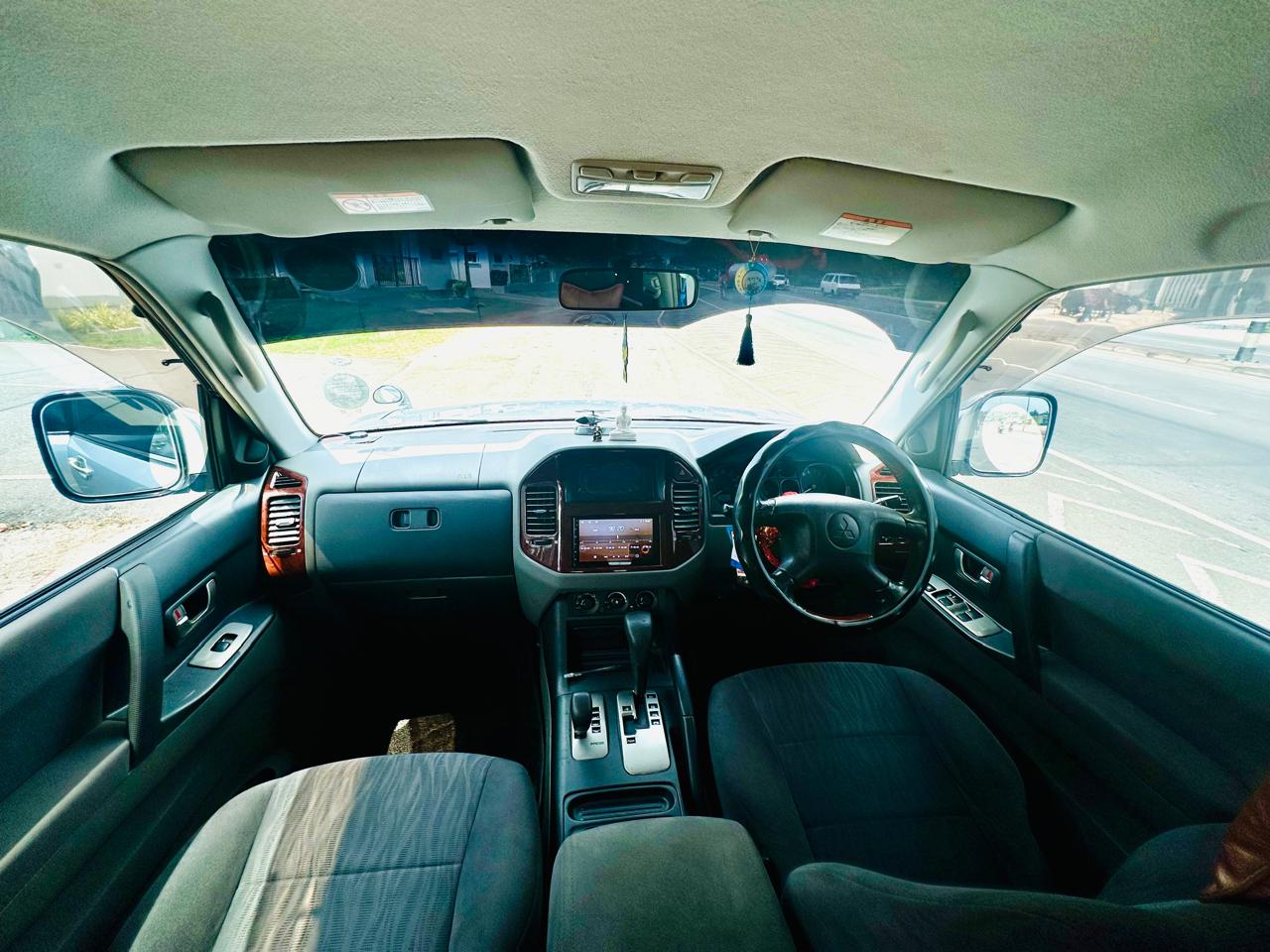 Mitsubishi Montero 2004 - Used SUV sale in Sri Lanka - patpat.lk