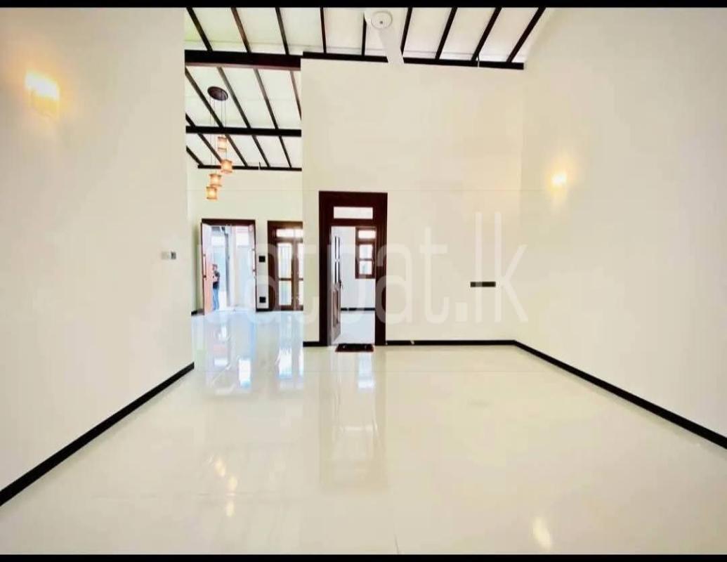 House for Sale in Godagama