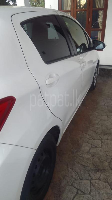 Toyota Vitz 2016 - பயன்படுத்தப்பட்டது கார் sale in Sri Lanka - patpat.lk