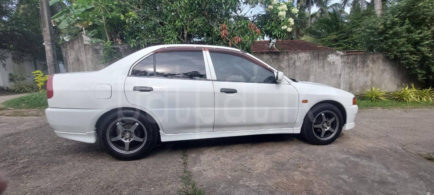 Mitsubishi Lancer 1999 - பயன்படுத்தப்பட்டது கார் sale in Sri Lanka - patpat.lk