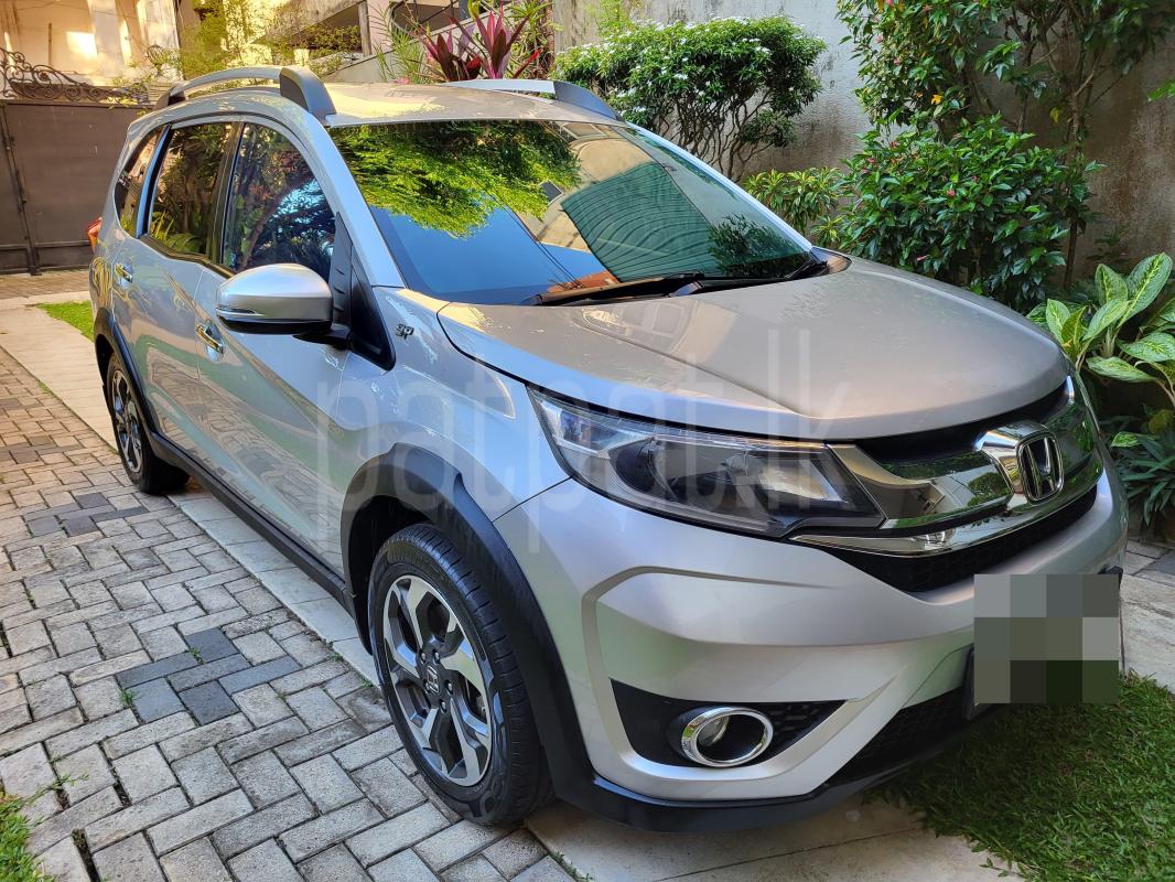 Honda BR V 2017 - பயன்படுத்தப்பட்டது SUV sale in Sri Lanka - patpat.lk