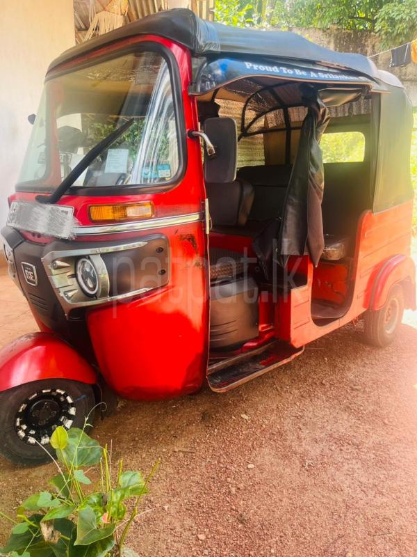 Bajaj Three Wheel 2014 - பயன்படுத்தப்பட்டது முச்சக்கர வண்டி sale in Sri Lanka - patpat.lk