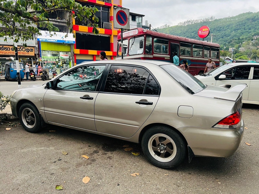 Mitsubishi Lancer 2003 - Used Car sale in Sri Lanka - patpat.lk