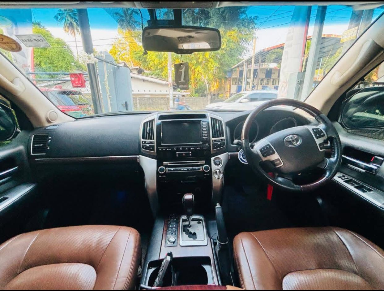 Toyota Land Cruiser 2015 - Used SUV sale in Sri Lanka - patpat.lk