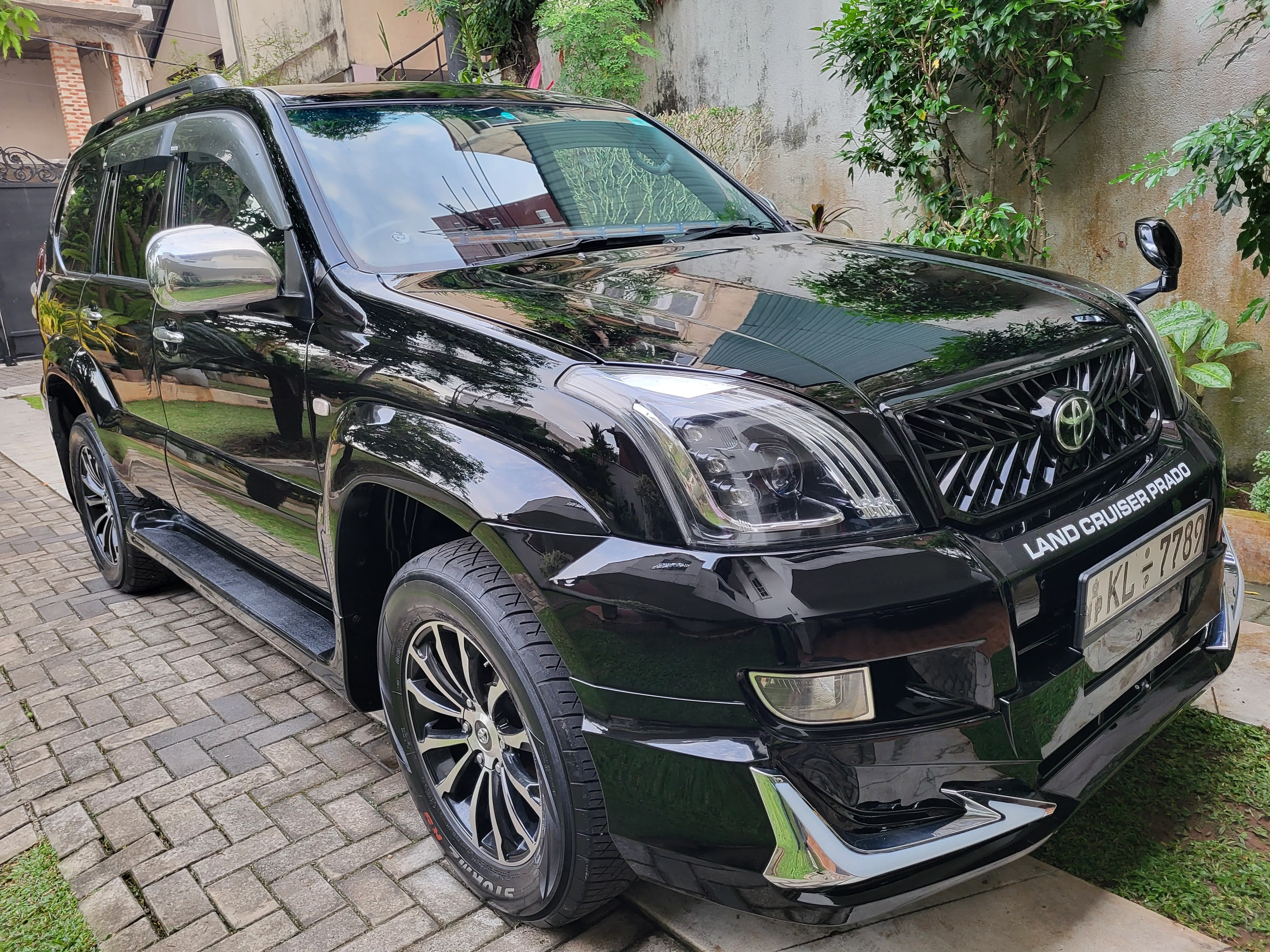 Toyota Land Cruiser Prado 2008 - Used SUV sale in Sri Lanka - patpat.lk