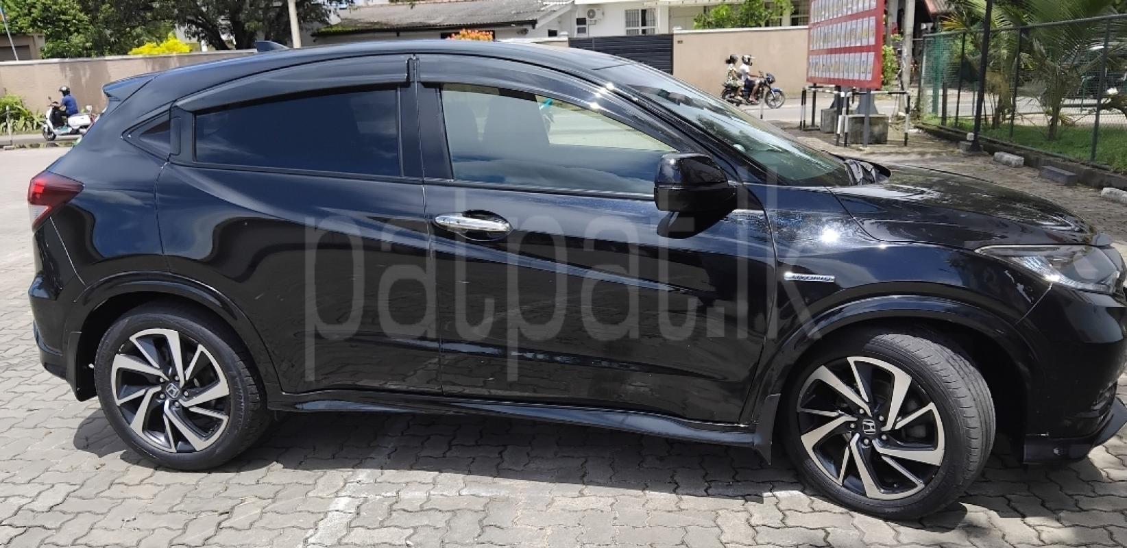 Honda Vezel 2017 - Used SUV sale in Sri Lanka - patpat.lk