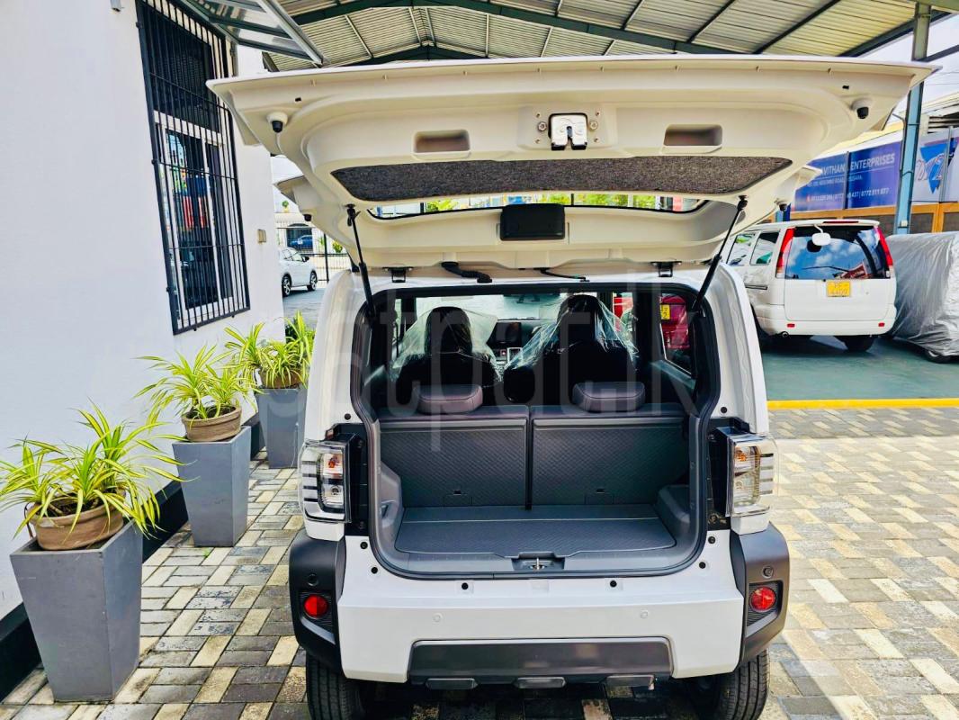 Advertisement image 6