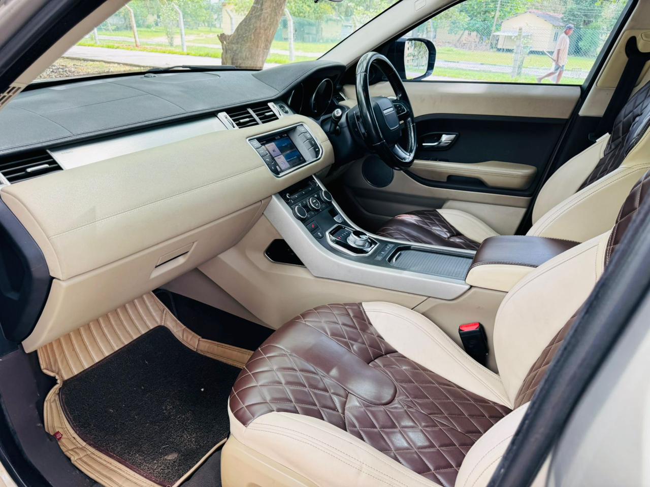 Advertisement image 6