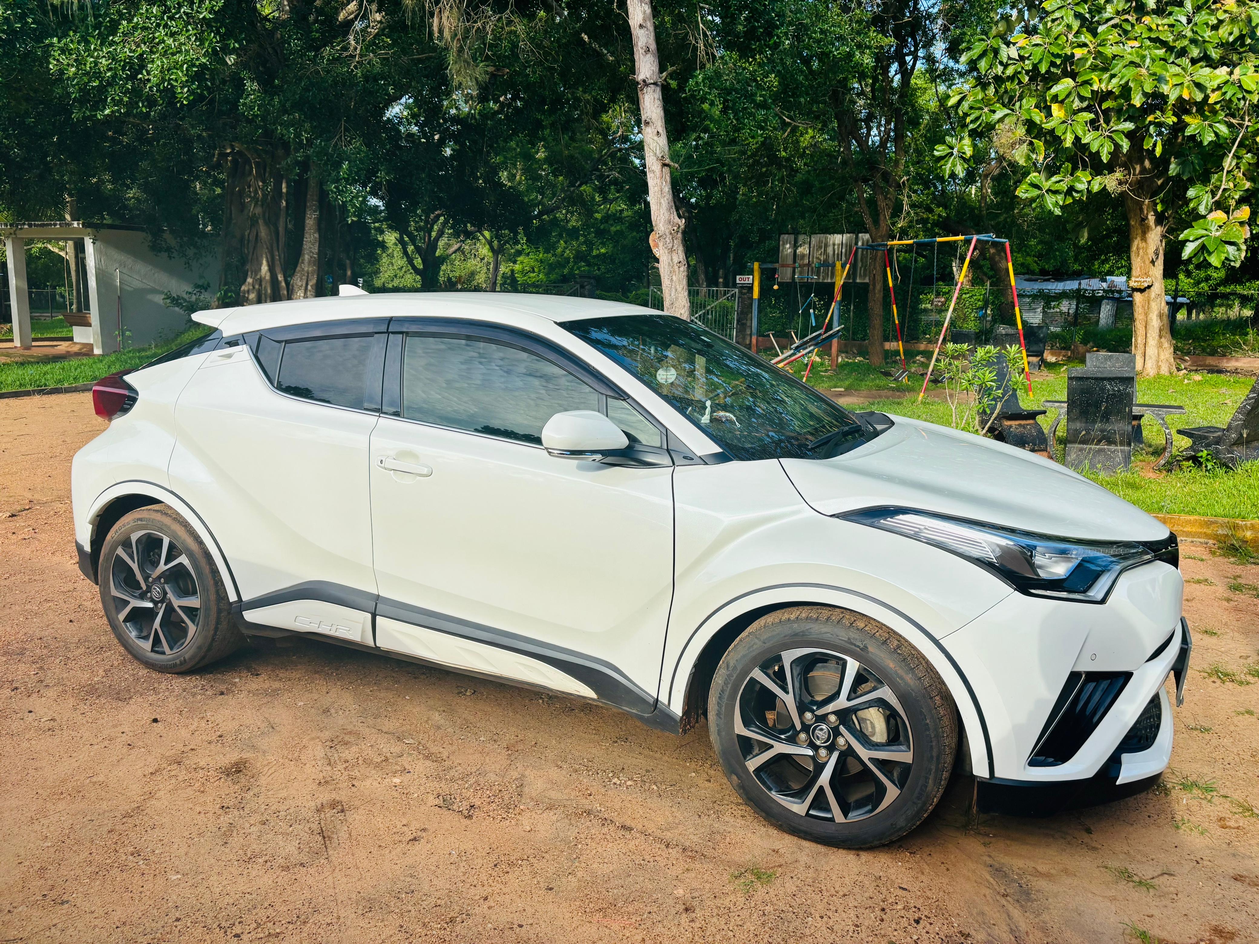 Toyota CHR 2019 - பயன்படுத்தப்பட்டது SUV sale in Sri Lanka - patpat.lk