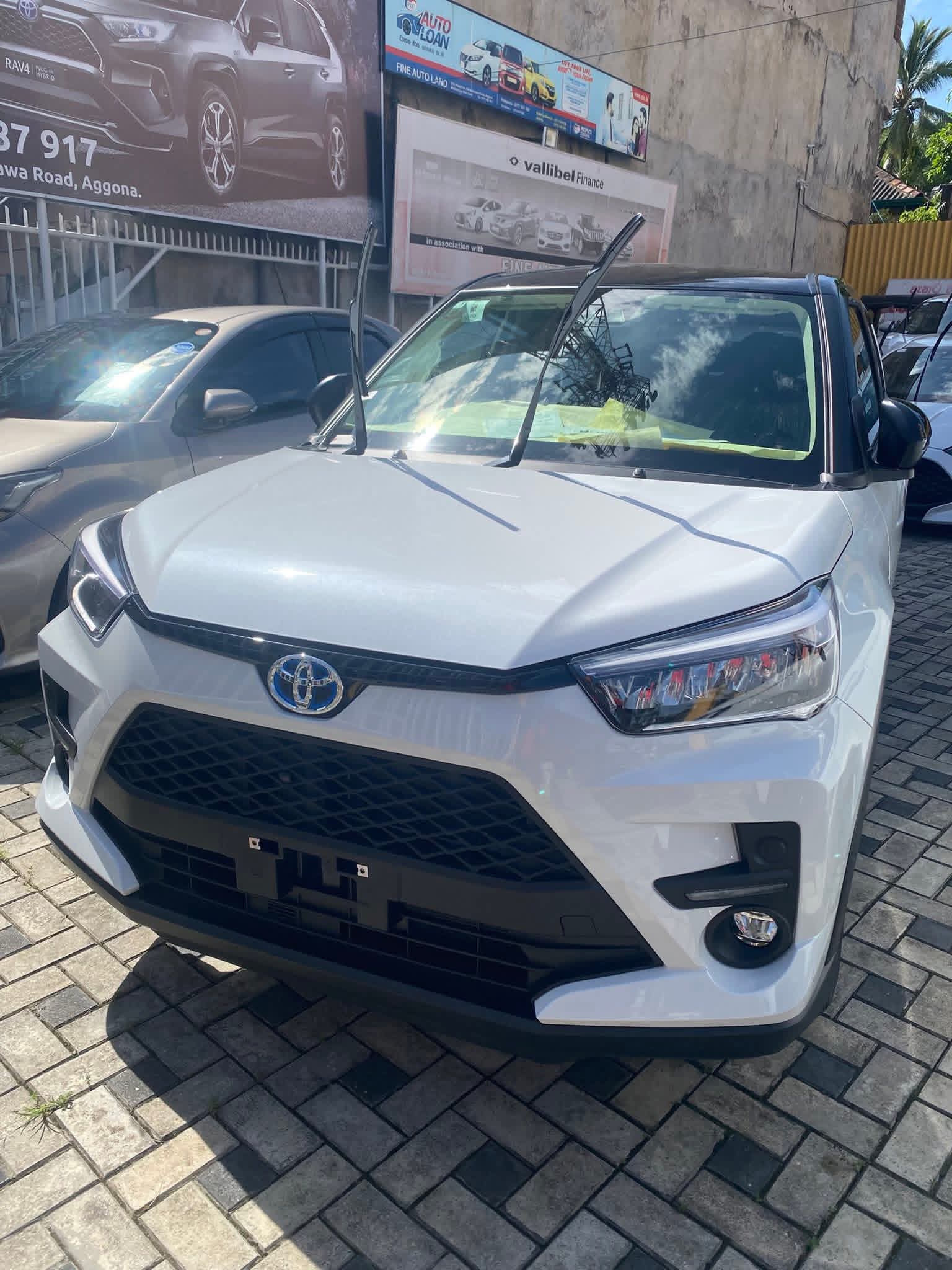 Toyota Raize 2025 - சான்றளிக்கப்பட்டது SUV sale in Sri Lanka - patpat.lk