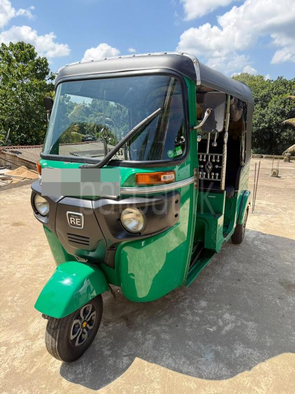 Bajaj 4 stroke 2017 - භාවිතා කරන ලද ත්‍රිරෝද රථය sale in Sri Lanka - patpat.lk