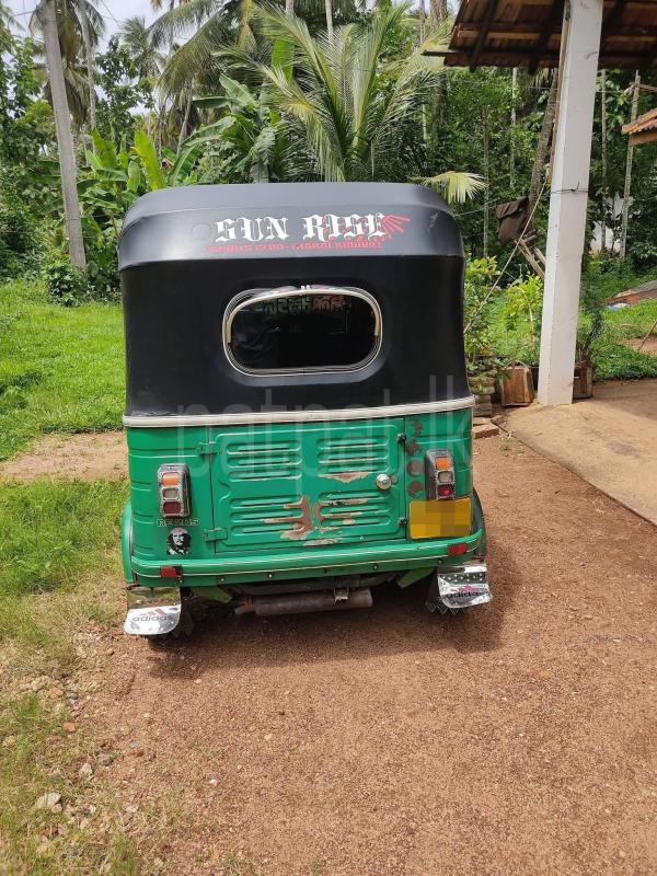 Bajaj 4 stroke 2012 - Used Three wheeler sale in Sri Lanka - patpat.lk