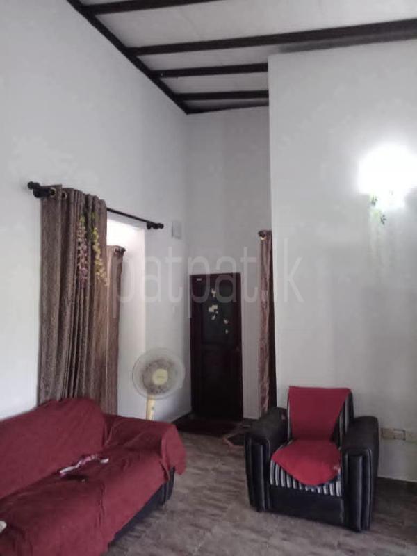 Hotel for Sale in Yakkala