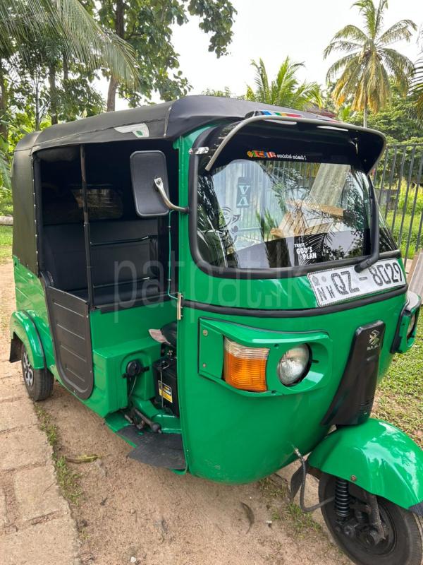 Bajaj 4 stroke 2010 - பயன்படுத்தப்பட்டது முச்சக்கர வண்டி sale in Sri Lanka - patpat.lk