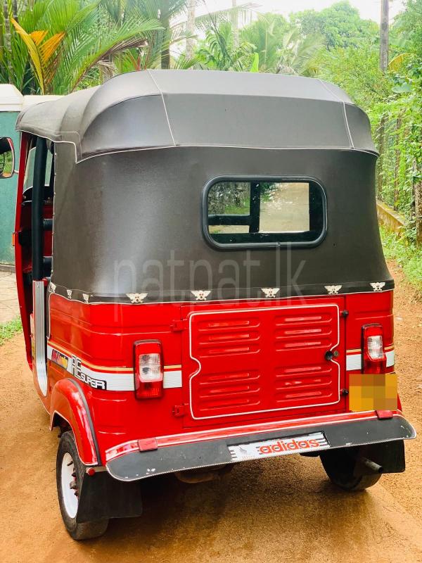 Bajaj Three Wheel 2006 - பயன்படுத்தப்பட்டது முச்சக்கர வண்டி sale in Sri Lanka - patpat.lk