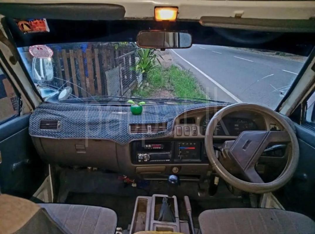 Toyota TownAce 1986 - Used Van sale in Sri Lanka - patpat.lk