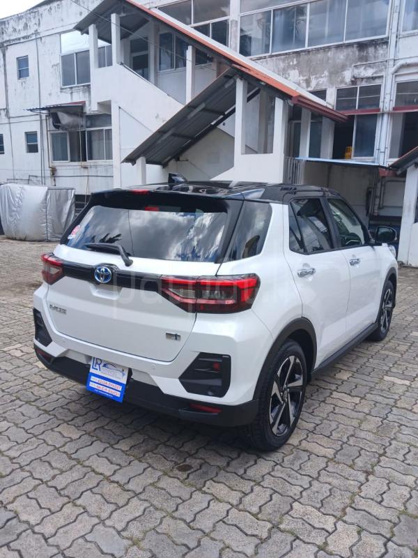 Advertisement image 3