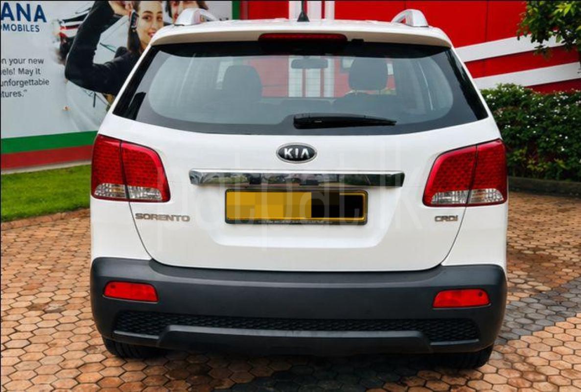 KIA Sorento 2012 - பயன்படுத்தப்பட்டது SUV sale in Sri Lanka - patpat.lk