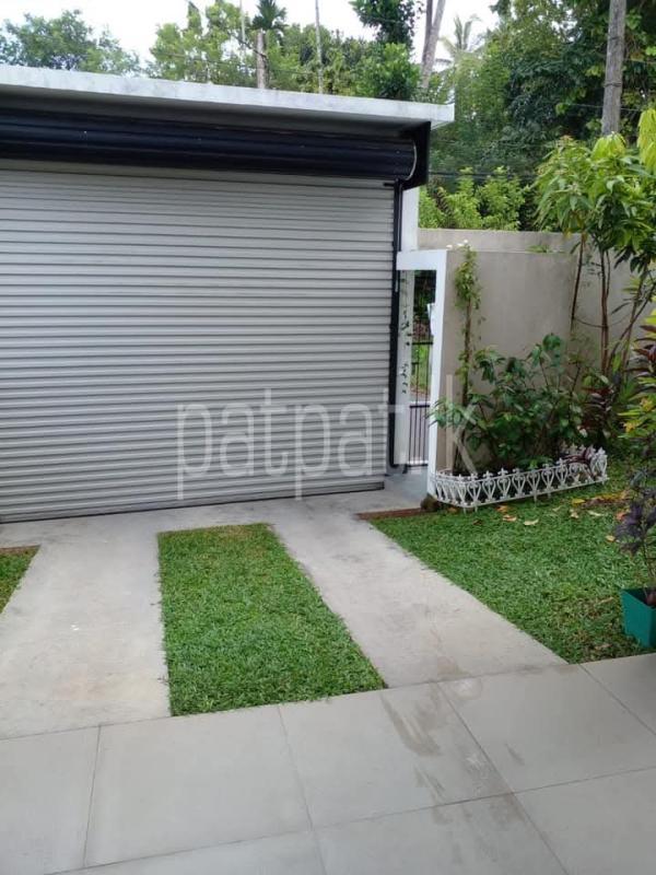 House for Sale in Athurugiriya