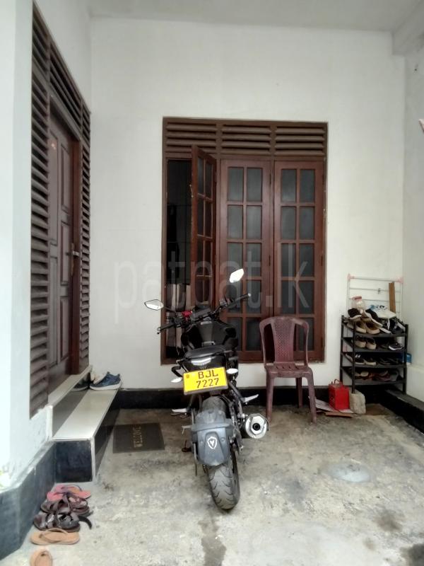 House for Sale in Wellampitiya