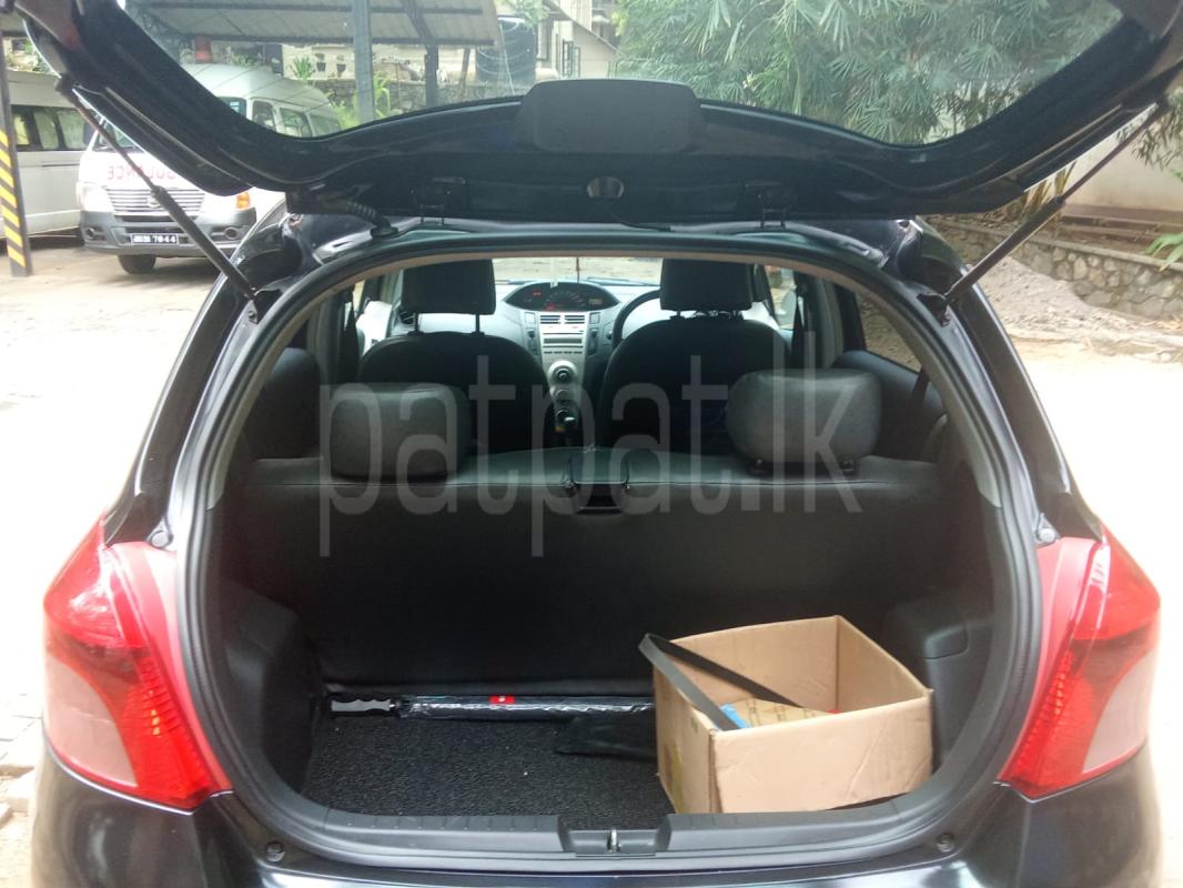 Toyota Vitz 2007 - பயன்படுத்தப்பட்டது கார் sale in Sri Lanka - patpat.lk