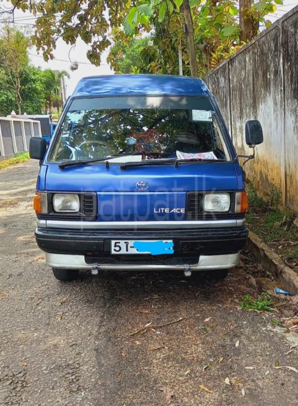 Toyota LITE ACE  1990 - பயன்படுத்தப்பட்டது வேன் sale in Sri Lanka - patpat.lk