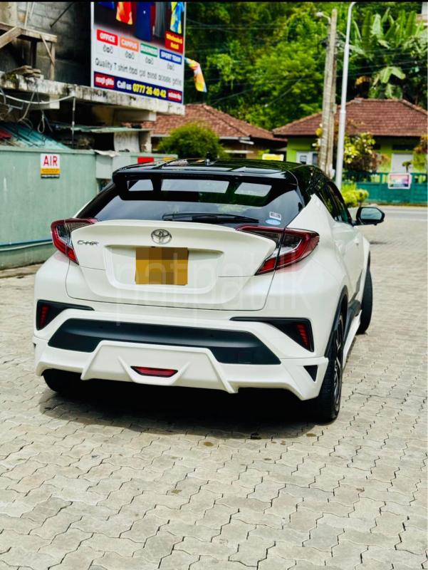 Toyota CHR 2018 - Used SUV sale in Sri Lanka - patpat.lk