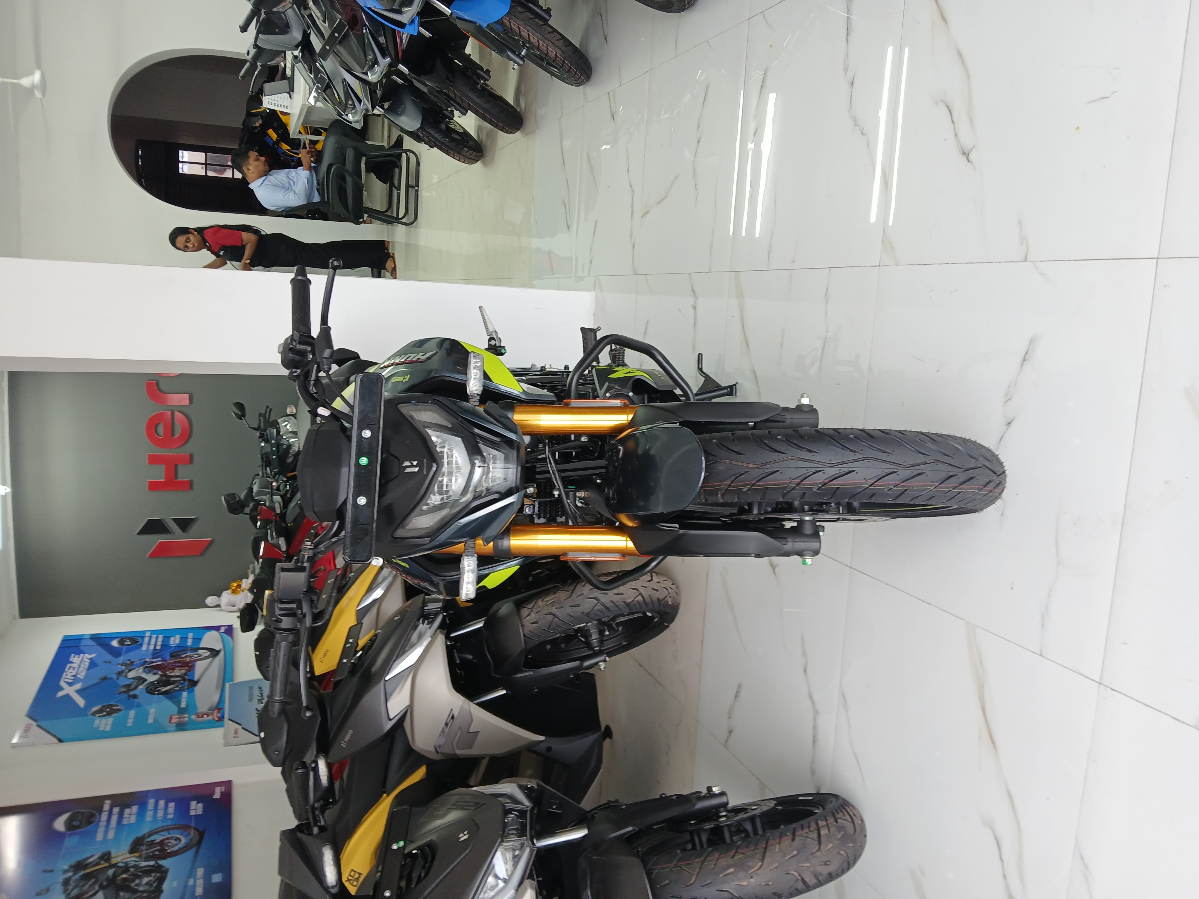 Hero Hunk 2025 - Brand New Bike sale in Sri Lanka - patpat.lk
