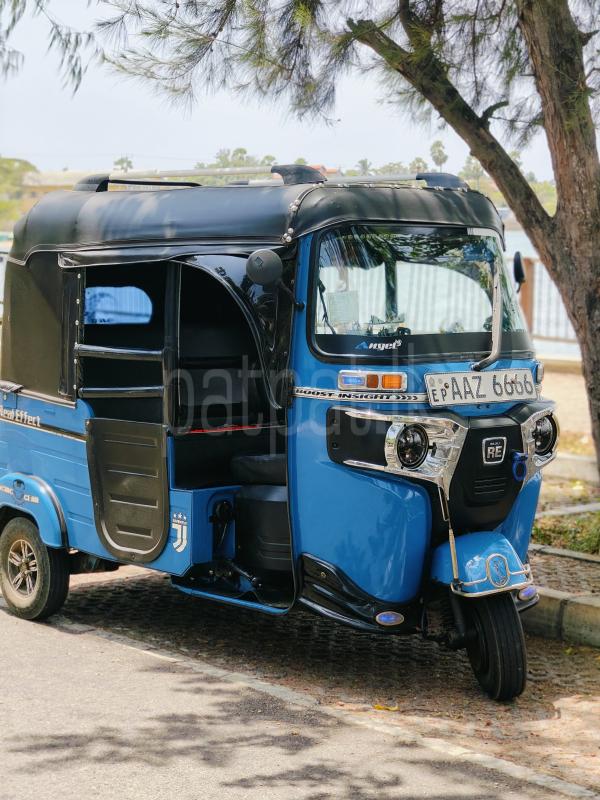 Bajaj Three Wheel 2015 - பயன்படுத்தப்பட்டது முச்சக்கர வண்டி sale in Sri Lanka - patpat.lk