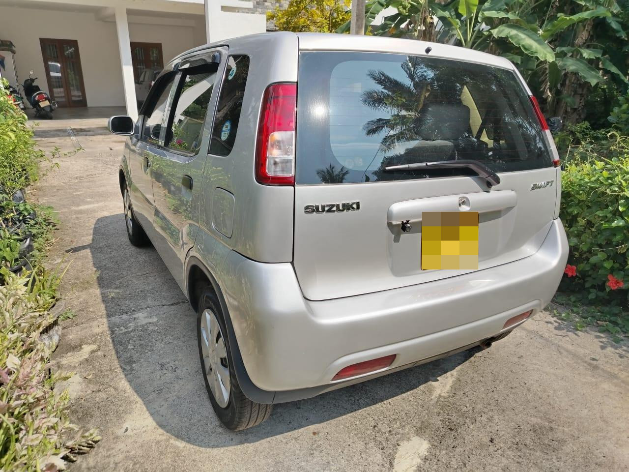 Advertisement image 4