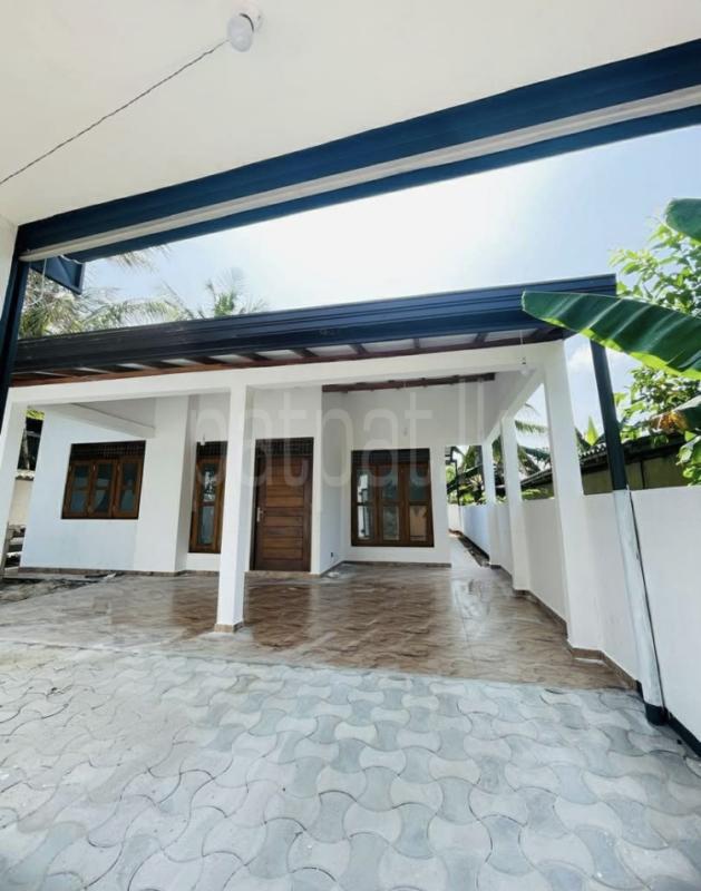 House for Sale in Kiriwattuduwa