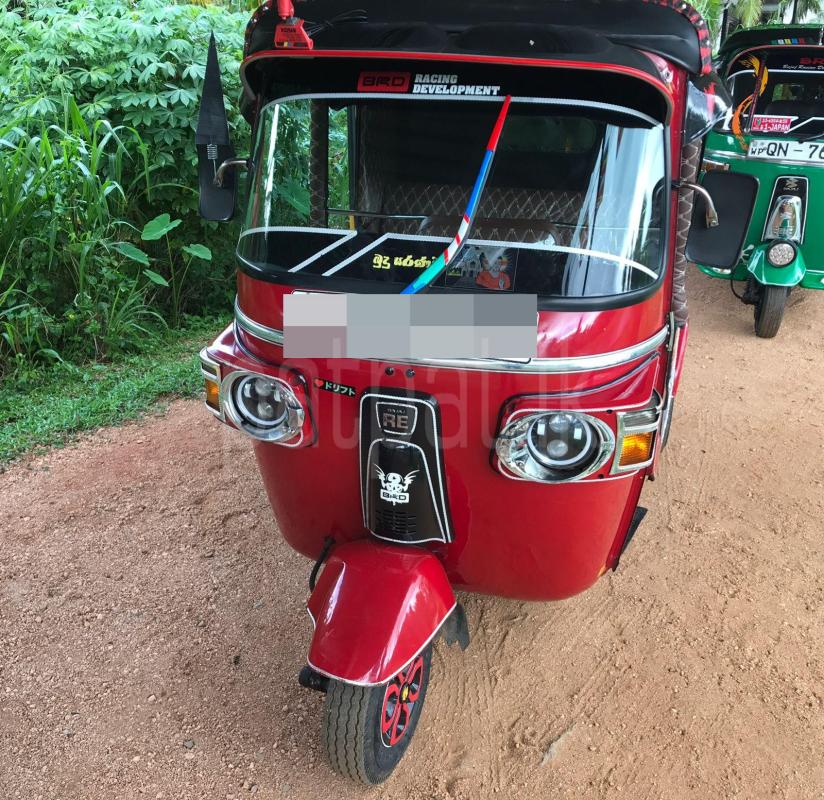 Bajaj Three Wheel 2012 - භාවිතා කරන ලද ත්‍රිරෝද රථය sale in Sri Lanka - patpat.lk