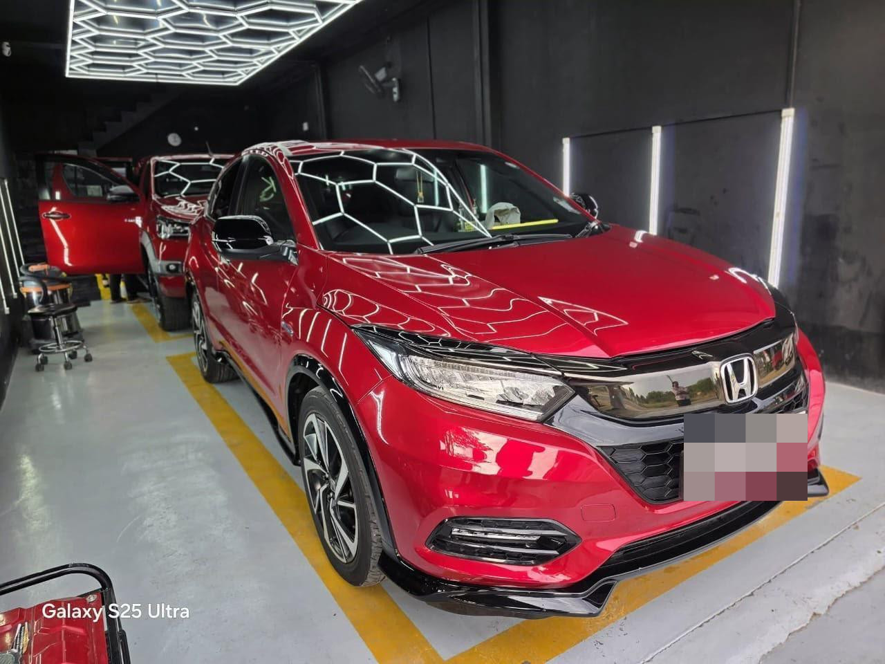 Honda Vezel 2018 - Used SUV sale in Sri Lanka - patpat.lk