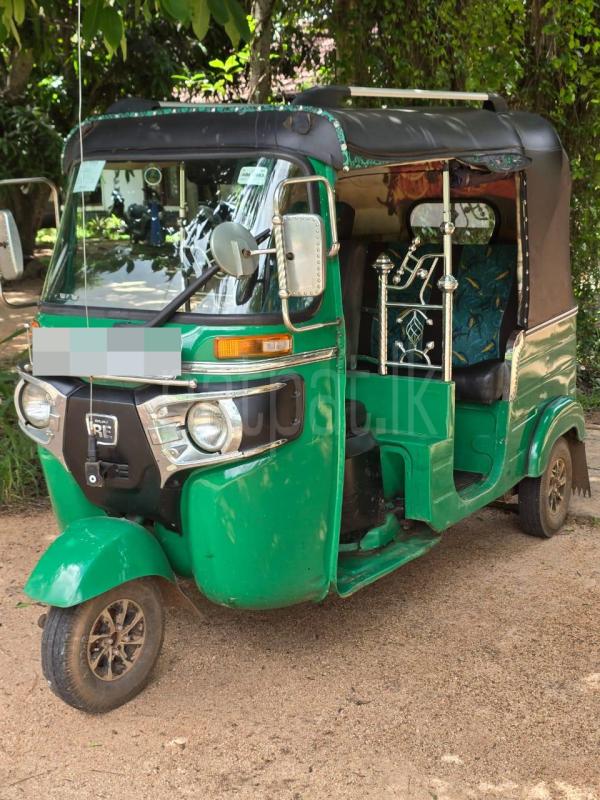 Bajaj Three Wheel 2016 - பயன்படுத்தப்பட்டது முச்சக்கர வண்டி sale in Sri Lanka - patpat.lk
