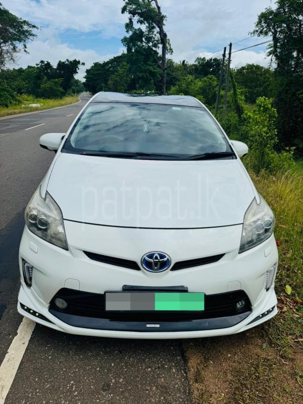 Toyota Prius 2013 - பயன்படுத்தப்பட்டது கார் sale in Sri Lanka - patpat.lk